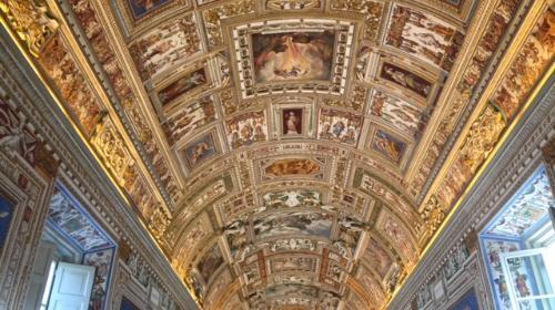 【ヴァチカン美術館観光付き】 イタリア3都市周遊5泊7日