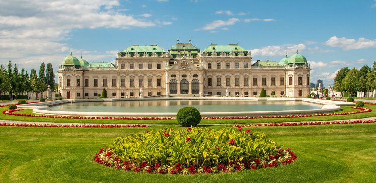 往復直行便│オーストリア・ウィーン ツアー写真