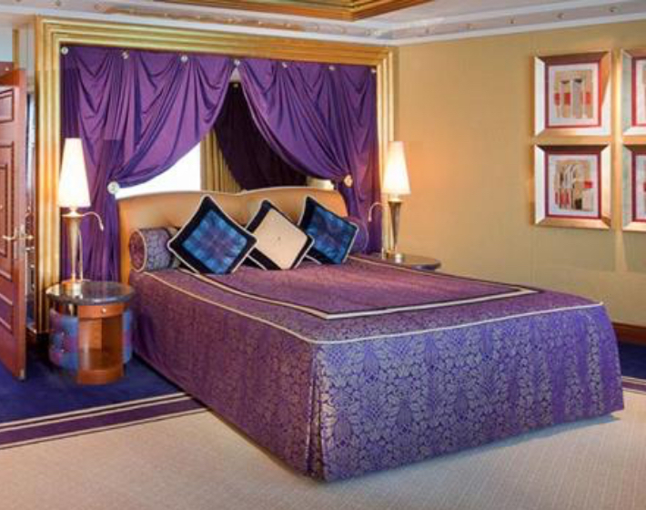 Deluxe One Bedroom Suite