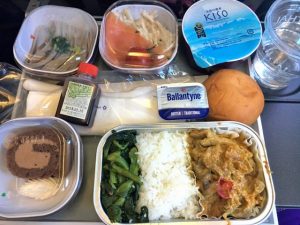 エコノミークラスNo.1！タイ国際航空の機内食＆機内レポート