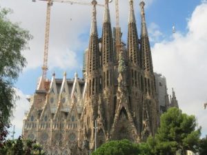 バックパッカーの聖地！スペイン一人旅で気をつけることは？